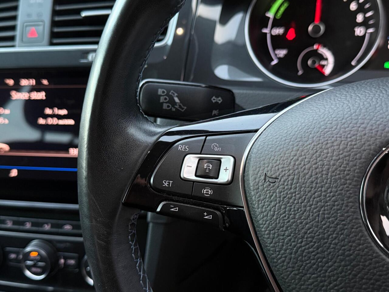 2019 Volkswagen e-Golf 35.8kWh e-Golf Auto 5dr