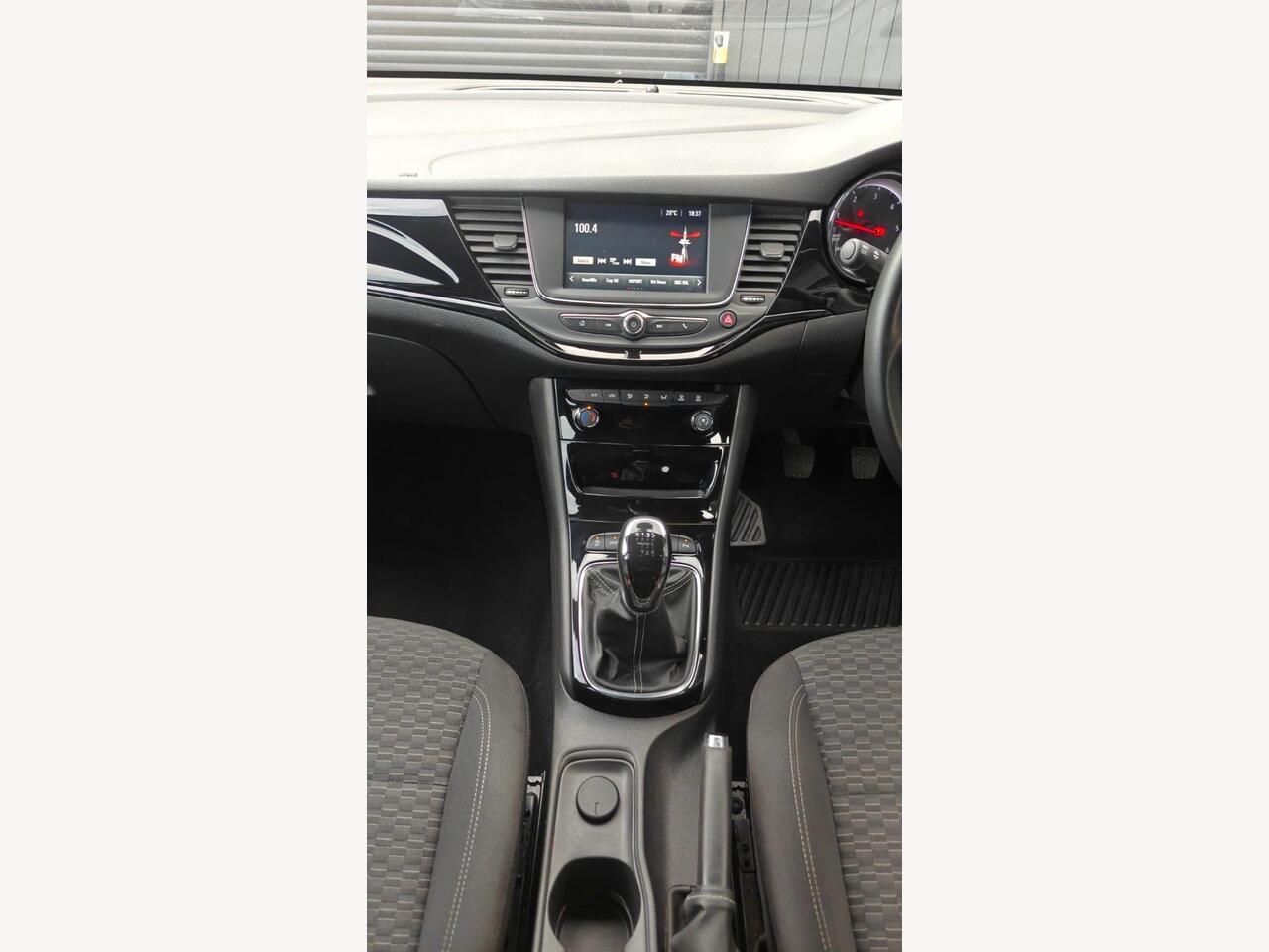 2018 Vauxhall Astra 1.6 CDTi BlueInjection SRi VX Line Euro 6 (s/s) 5dr