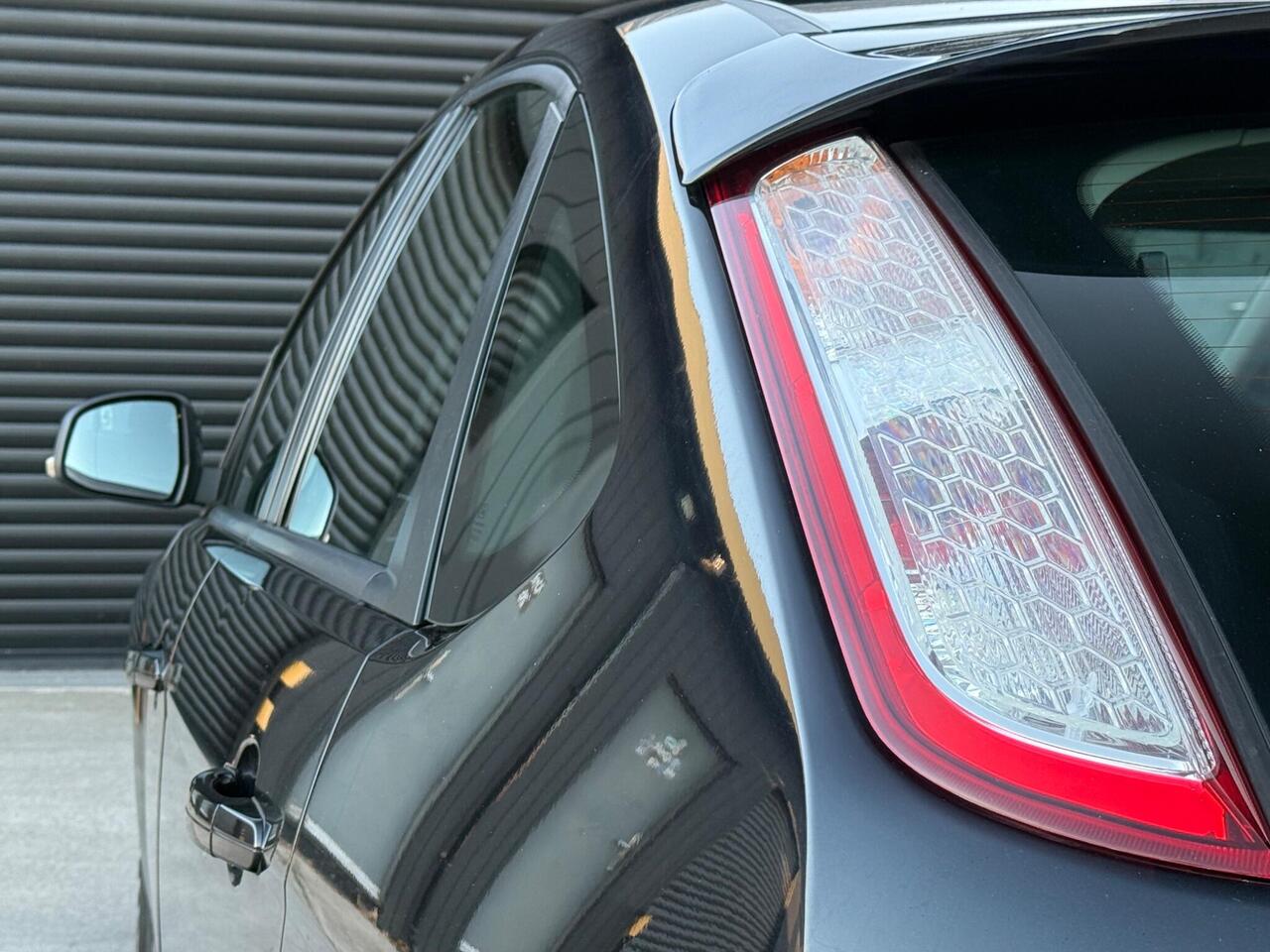 2010 Ford Focus 2.0 TDCi DPF Titanium Powershift 5dr