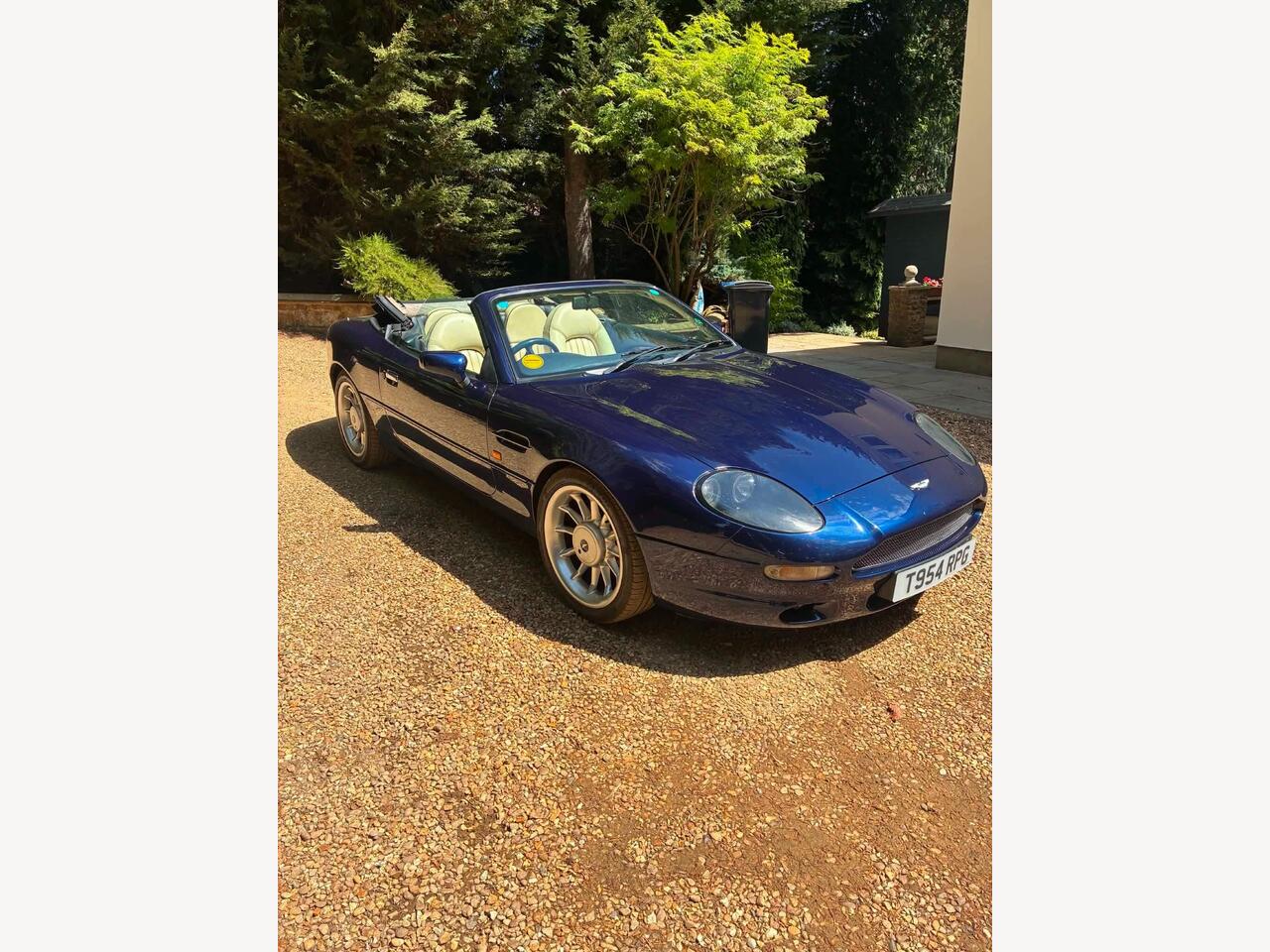 Aston Martin DB7