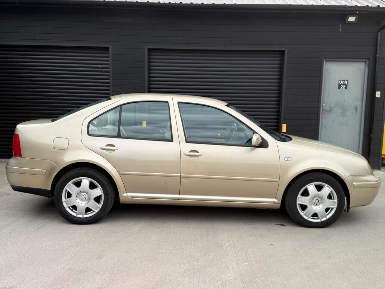 2001 Volkswagen Bora 1.6 SE 4dr