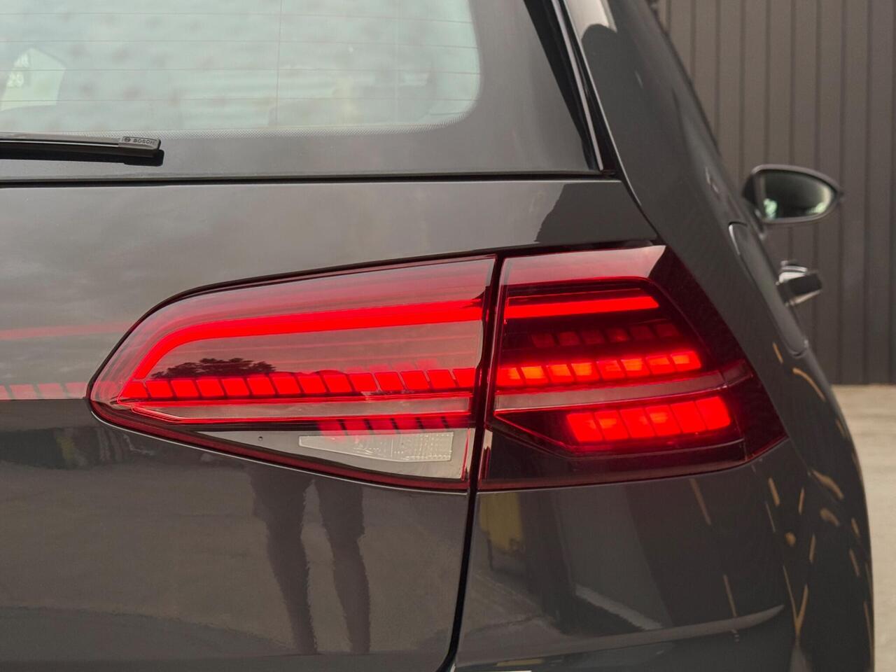 2019 Volkswagen e-Golf 35.8kWh e-Golf Auto 5dr