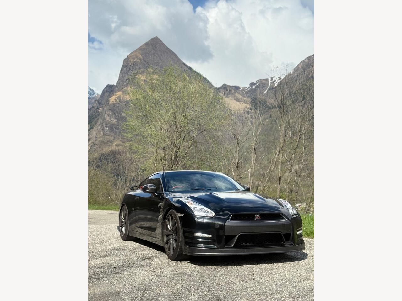 Nissan GT-R