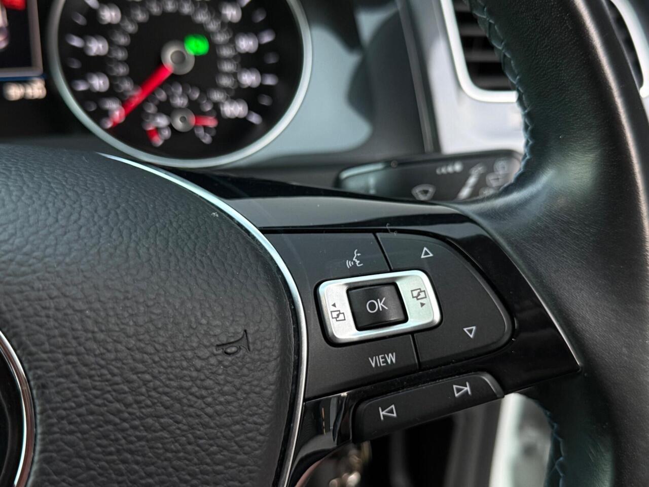 2019 Volkswagen e-Golf 35.8kWh e-Golf Auto 5dr