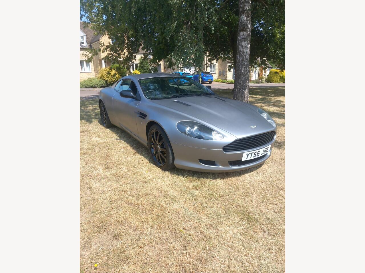 Aston Martin DB9