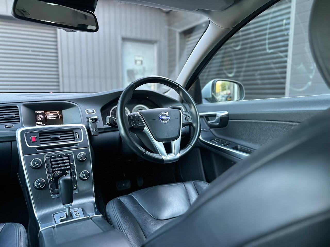 2011 Volvo V60 2.0 D3 SE Lux Geartronic Euro 5 5dr
