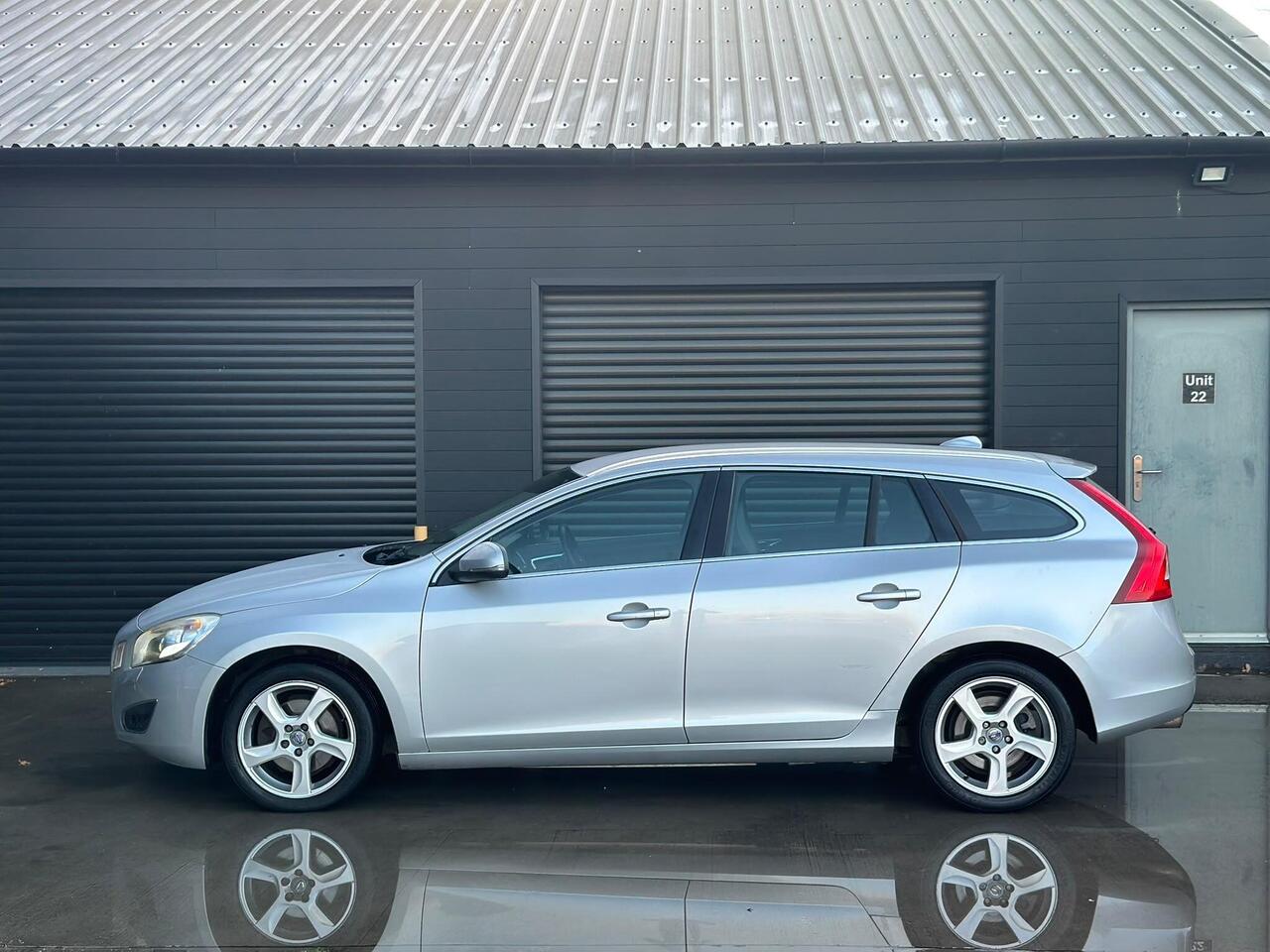 2011 Volvo V60 2.0 D3 SE Lux Geartronic Euro 5 5dr