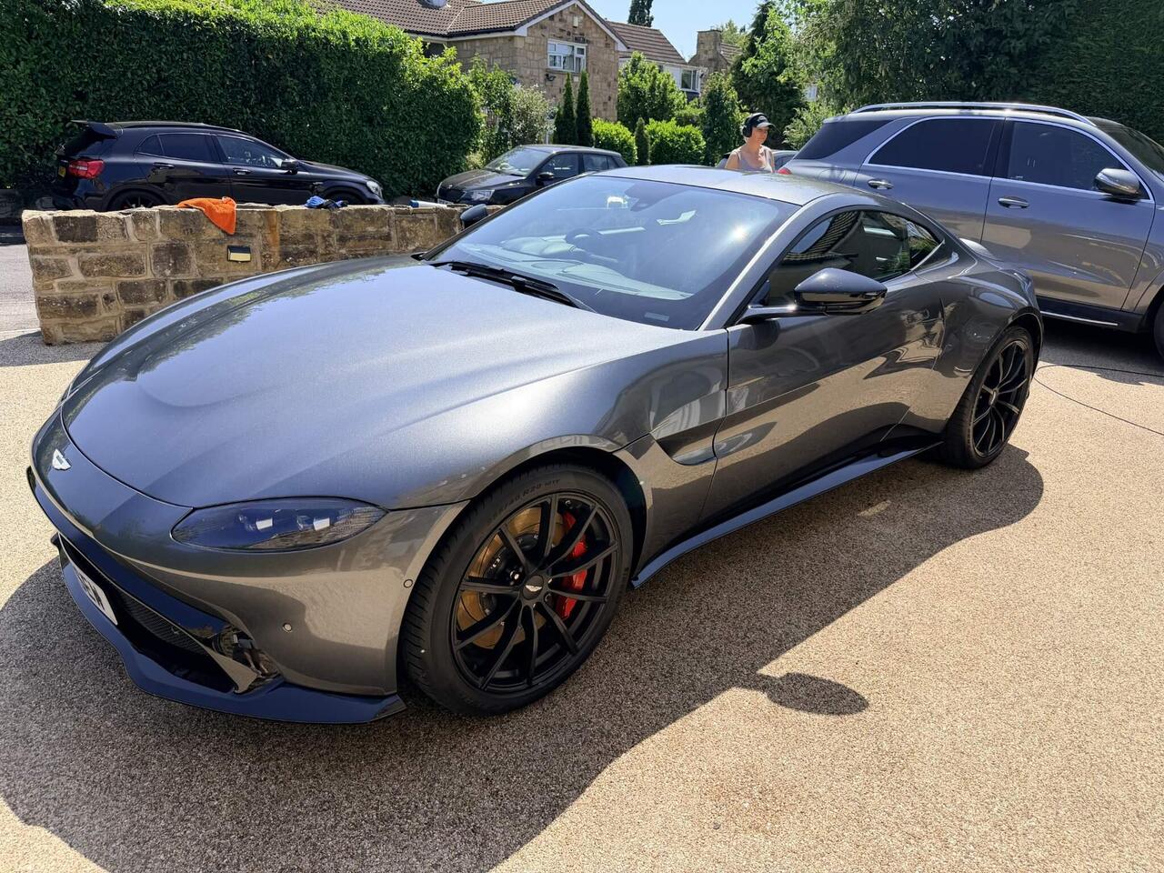 Aston Martin Vantage
