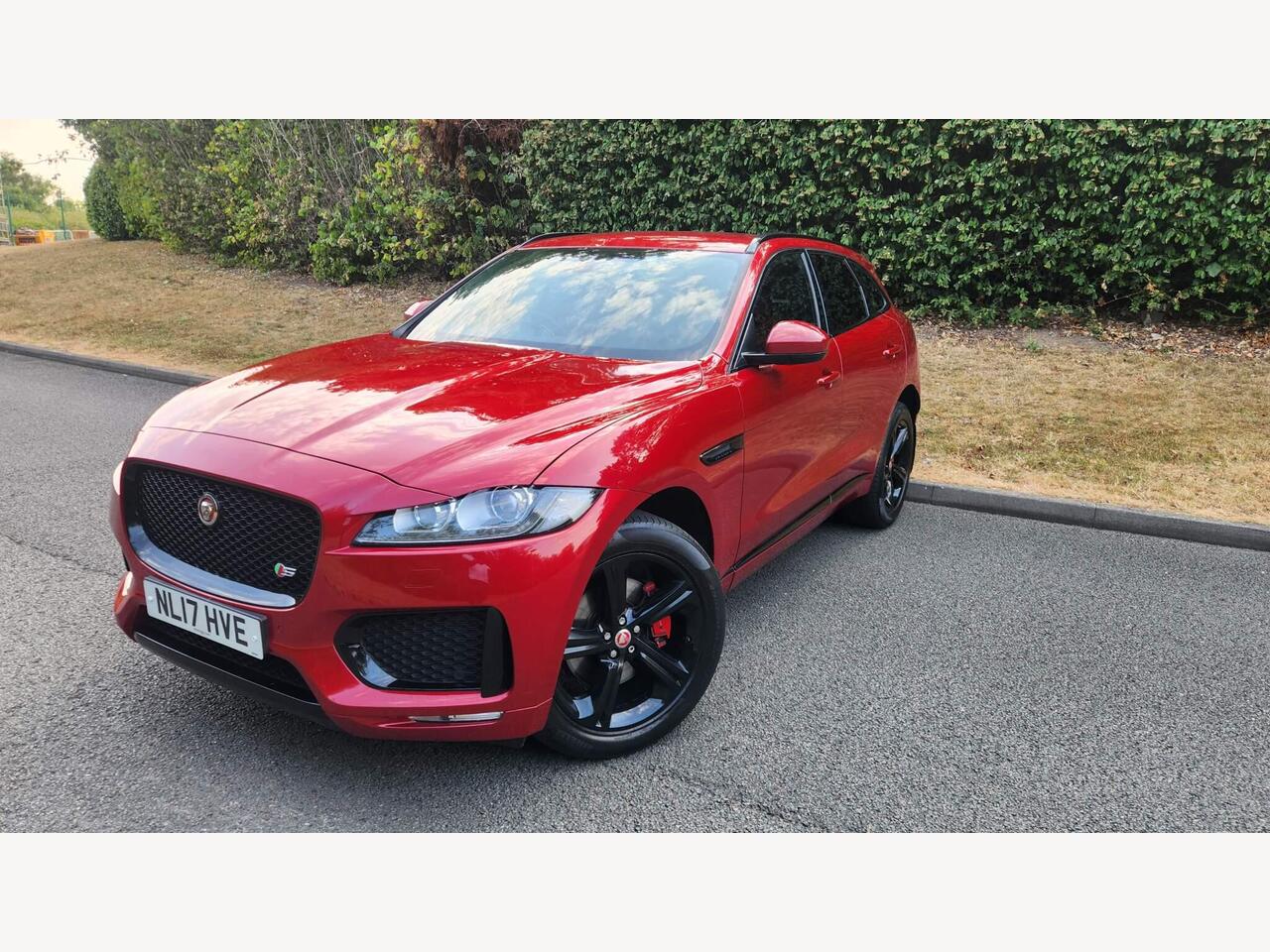 Jaguar F-PACE
