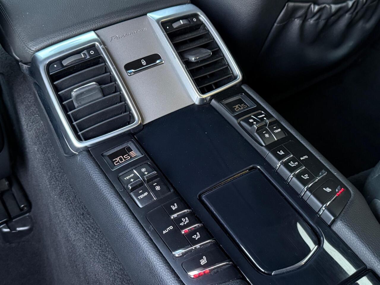 2012 Porsche Panamera 3.0D V6 TiptronicS Euro 5 5dr