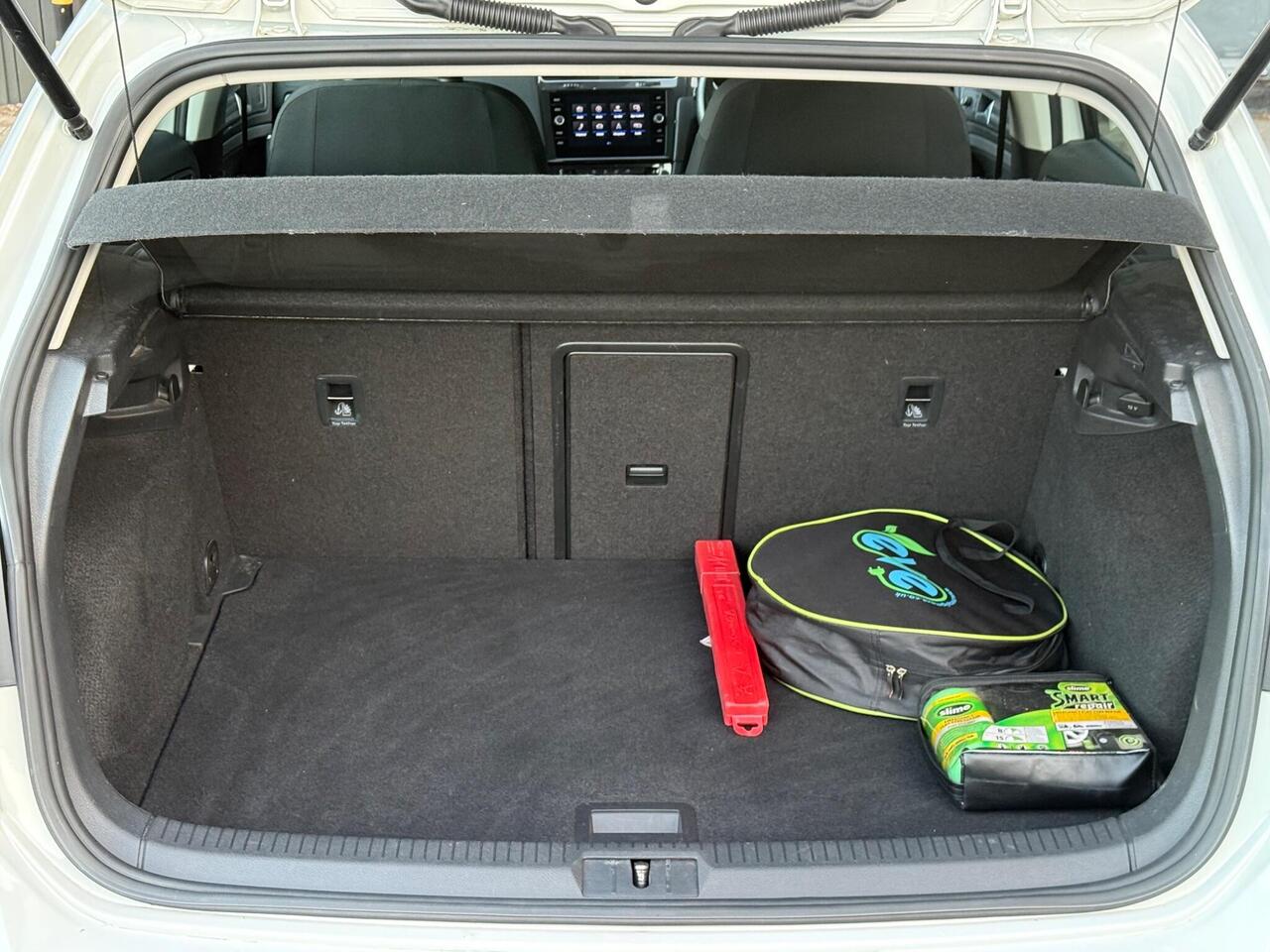 2019 Volkswagen e-Golf 35.8kWh e-Golf Auto 5dr