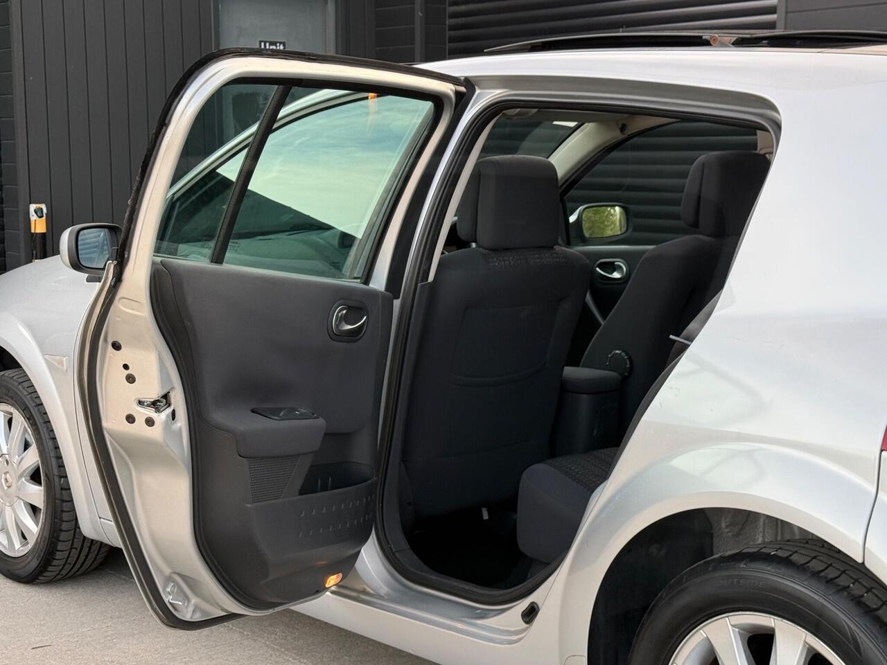 2007 Renault Megane 1.6 VVT Dynamique 5dr