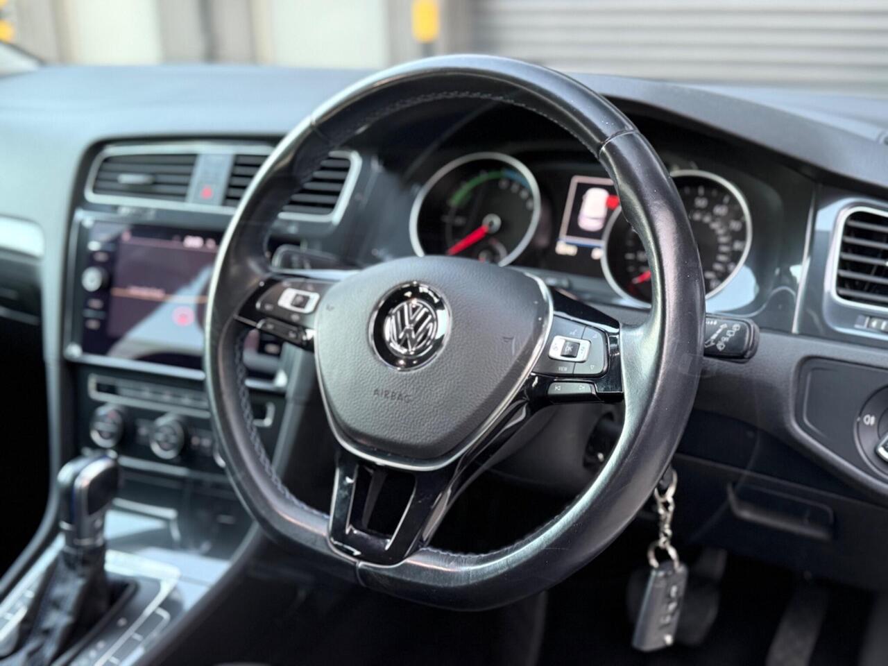 2019 Volkswagen e-Golf 35.8kWh e-Golf Auto 5dr