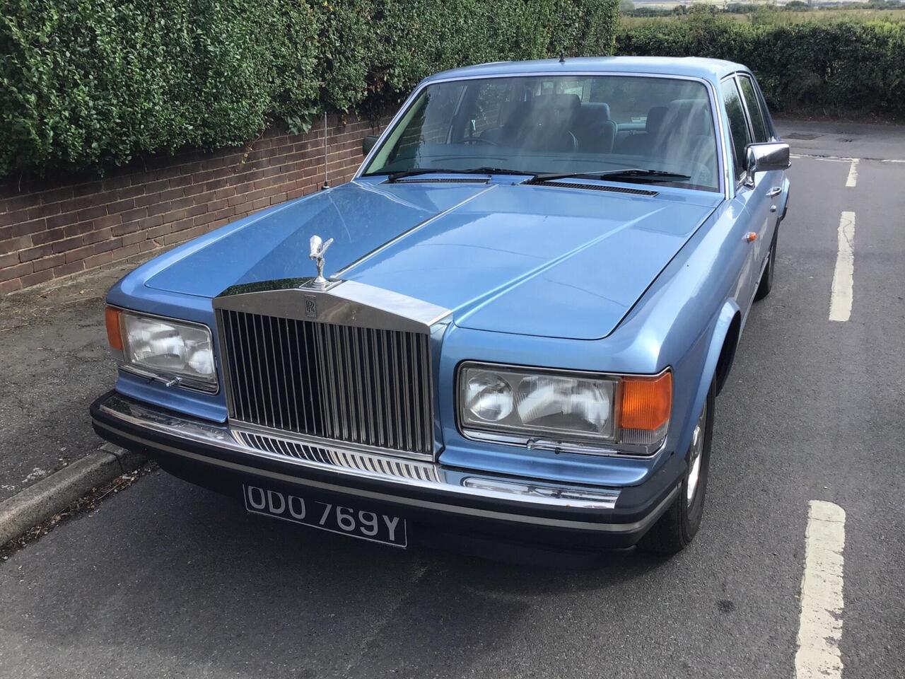 Rolls-Royce Silver Spirit