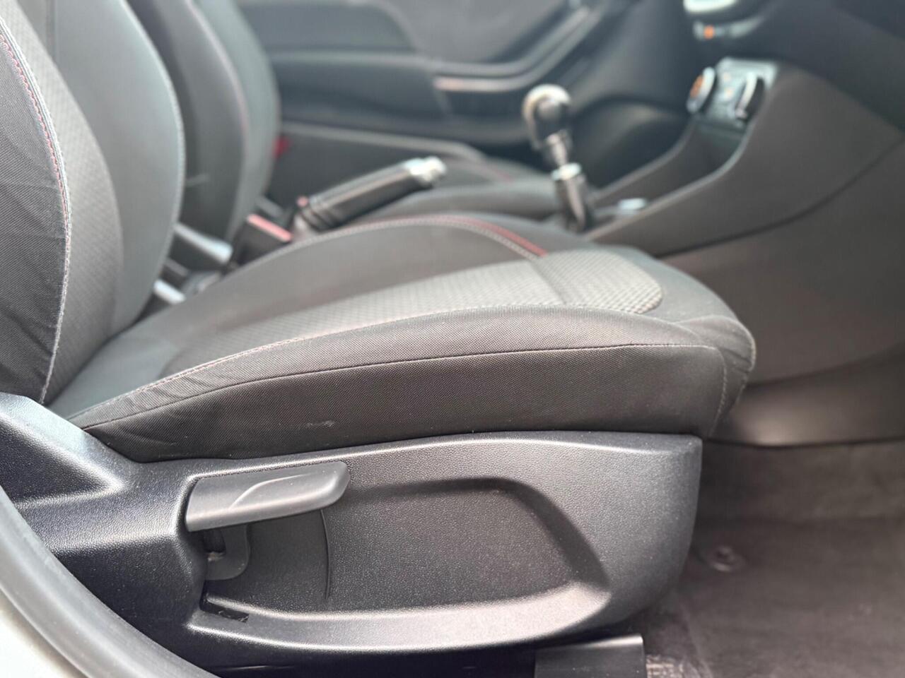 2018 Ford Fiesta 1.0T EcoBoost ST-Line Euro 6 (s/s) 5dr