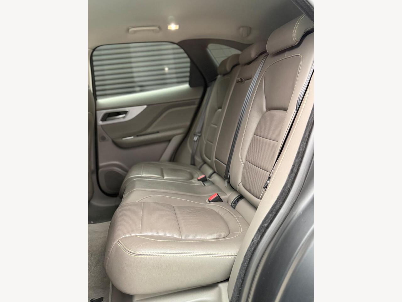 2018 Jaguar F-PACE 2.0 P250i R-Sport Auto AWD Euro 6 (s/s) 5dr