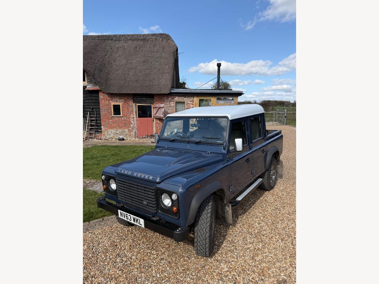 Land Rover Defender 110