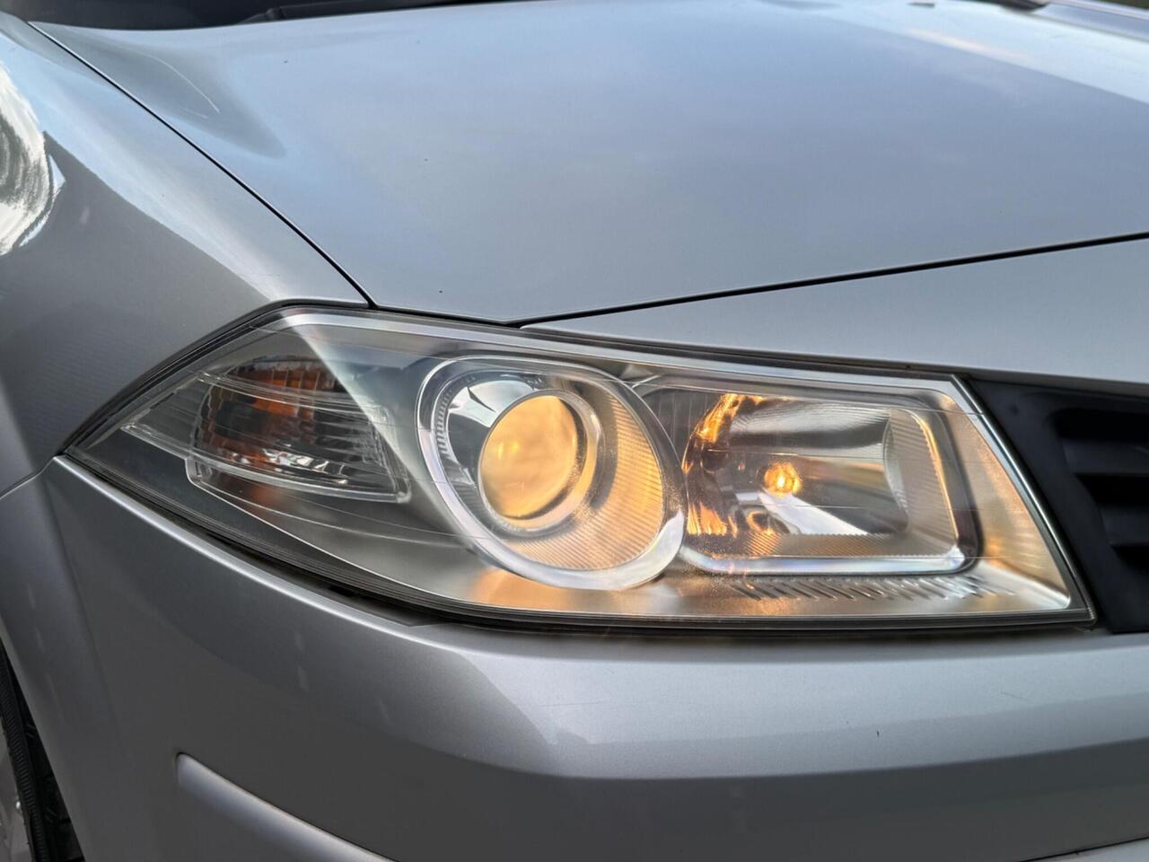 2007 Renault Megane 1.6 VVT Dynamique 5dr