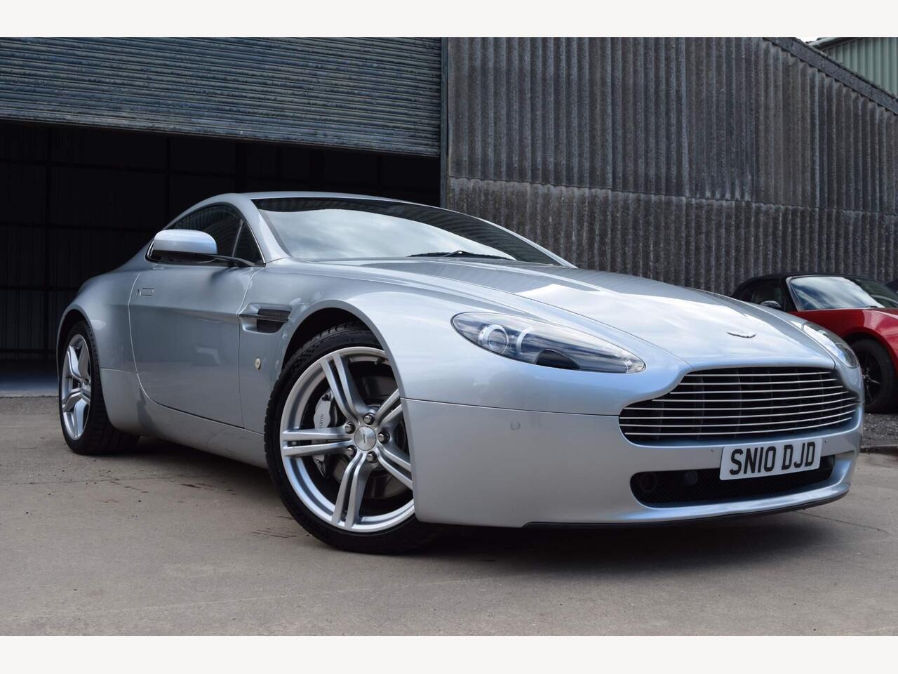 Aston Martin Vantage