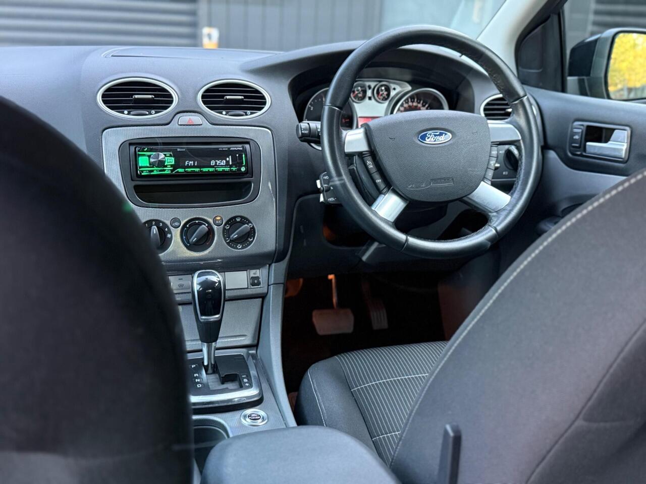 2010 Ford Focus 2.0 TDCi DPF Titanium Powershift 5dr