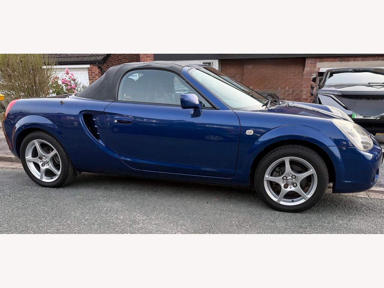 Toyota MR2