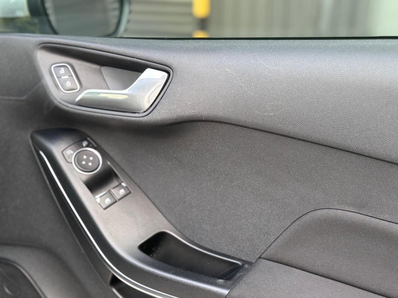 2018 Ford Fiesta 1.0T EcoBoost ST-Line Euro 6 (s/s) 5dr