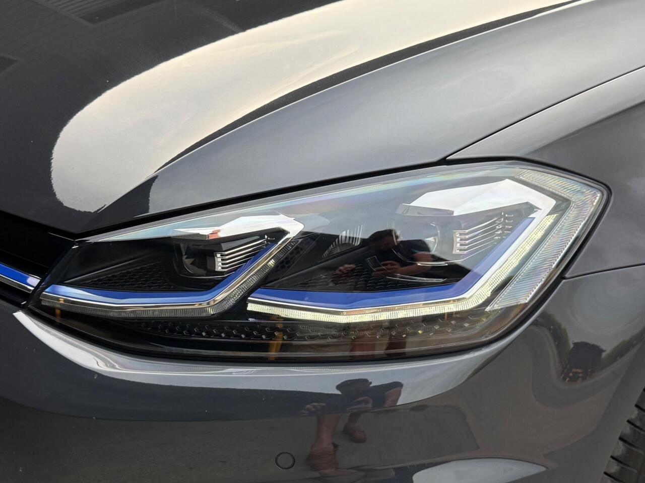 2019 Volkswagen e-Golf 35.8kWh e-Golf Auto 5dr