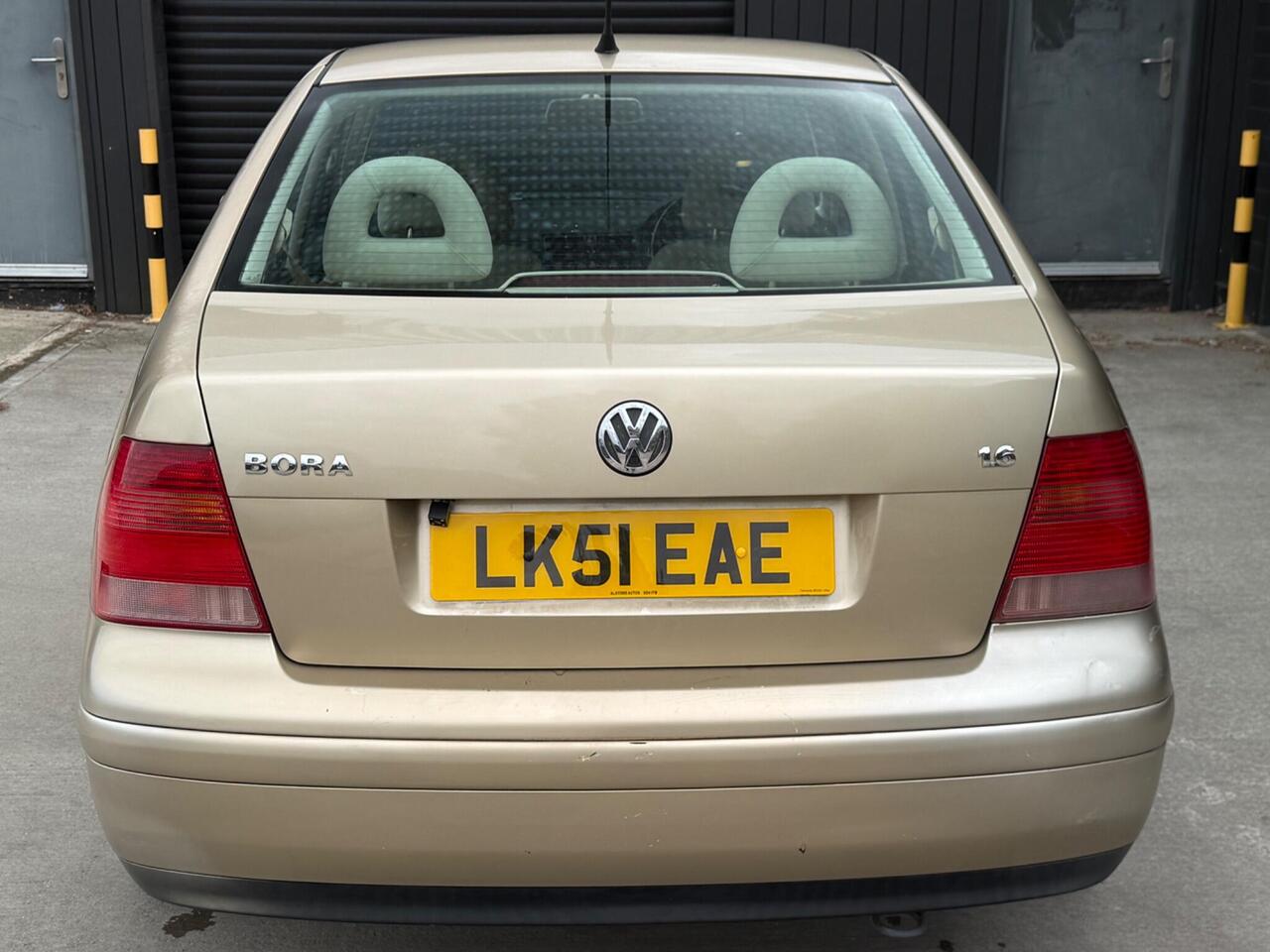 2001 Volkswagen Bora 1.6 SE 4dr