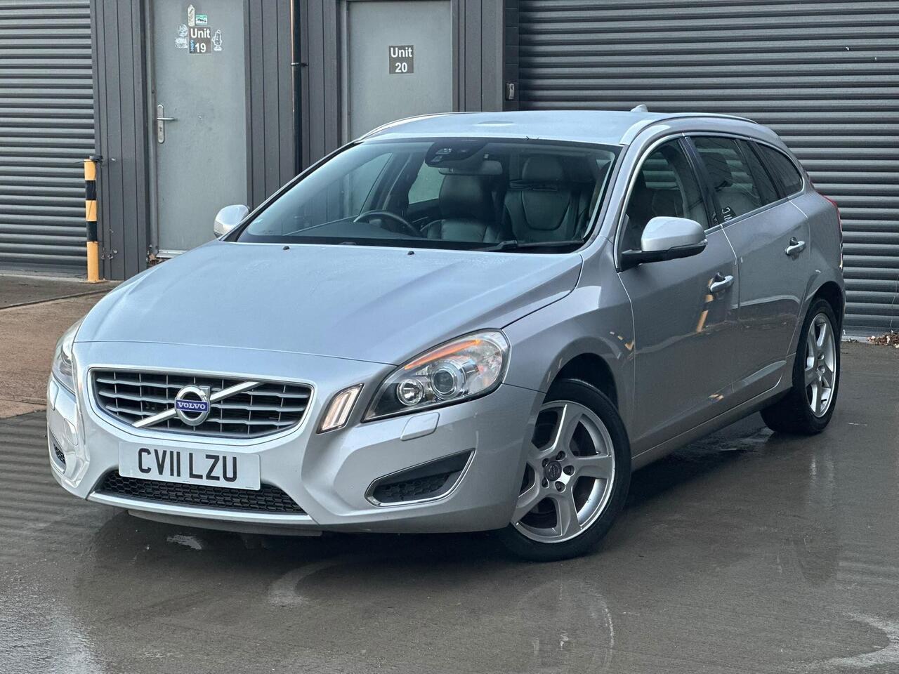 2011 Volvo V60 2.0 D3 SE Lux Geartronic Euro 5 5dr
