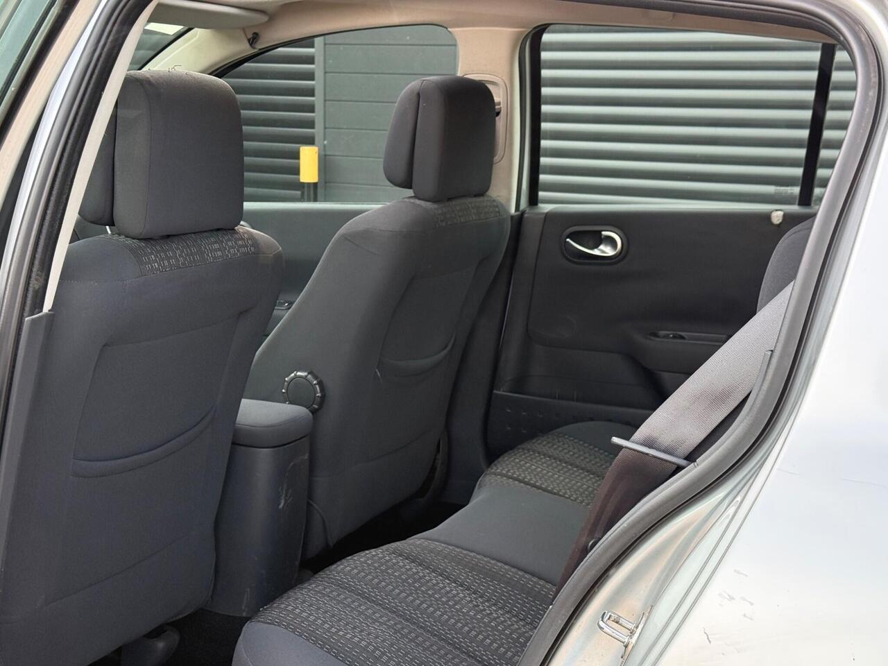 2007 Renault Megane 1.6 VVT Dynamique 5dr
