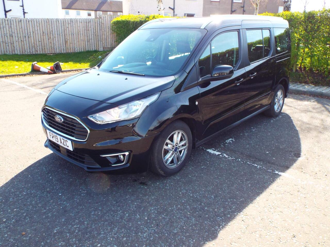 Ford Grand Tourneo Connect 2019 photo 3