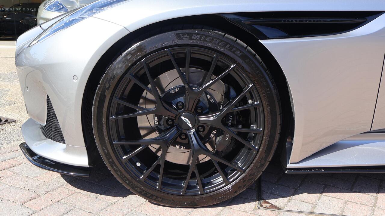 Aston Martin Db12 2024 photo 3