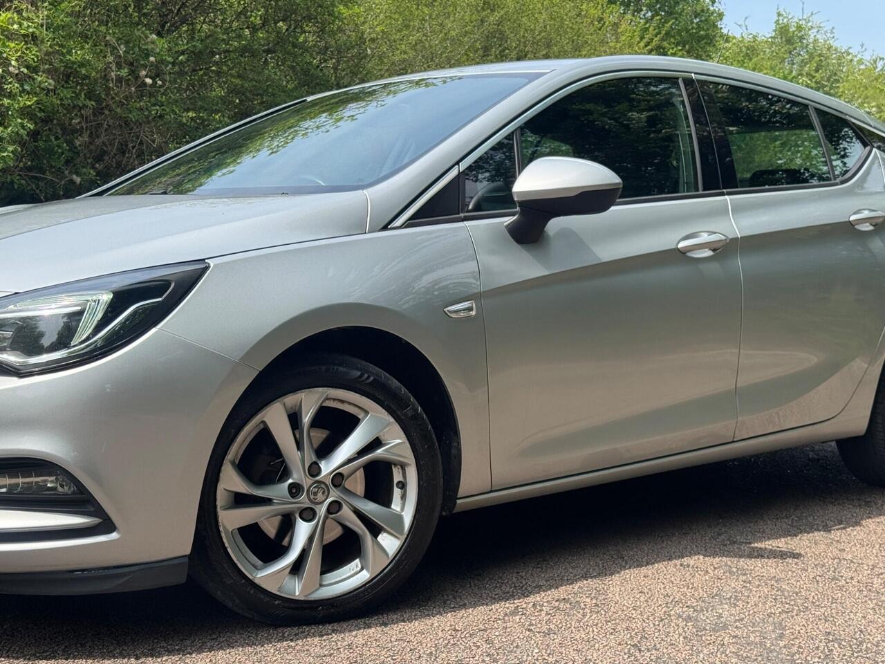 Vauxhall Astra 2017 photo 4