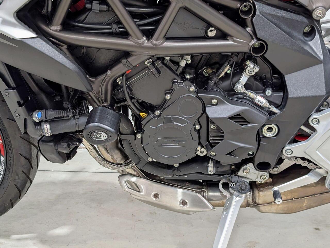 2016 MV Agusta Brutale 800 - Photo 24