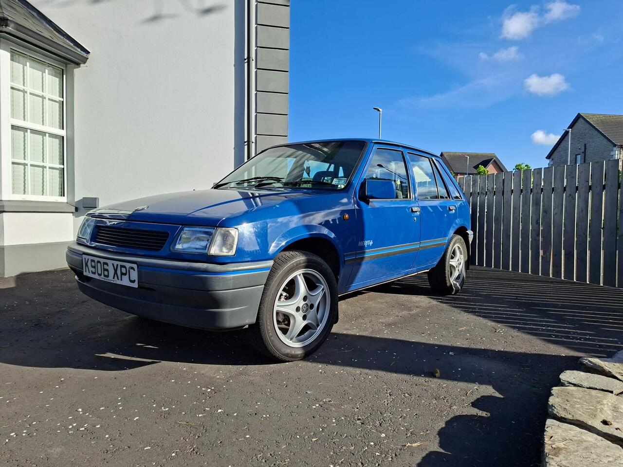 Vauxhall Nova 1993 photo 3