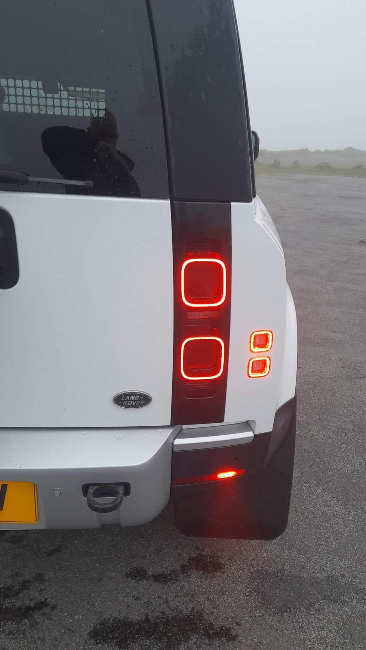 Land Rover Defender 90 2021 photo 4