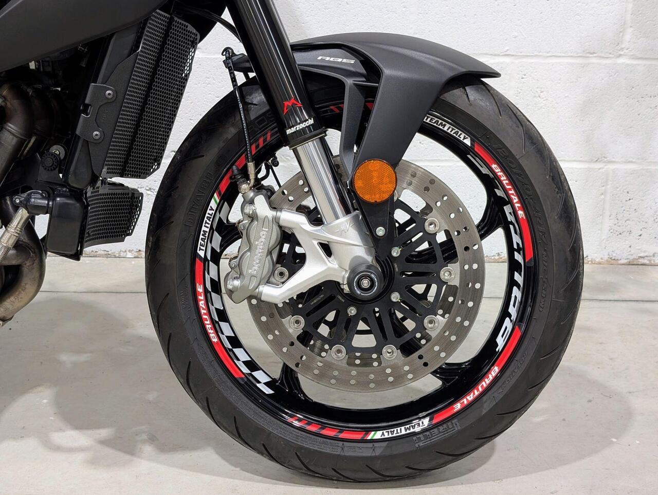 2016 MV Agusta Brutale 800 - Photo 8