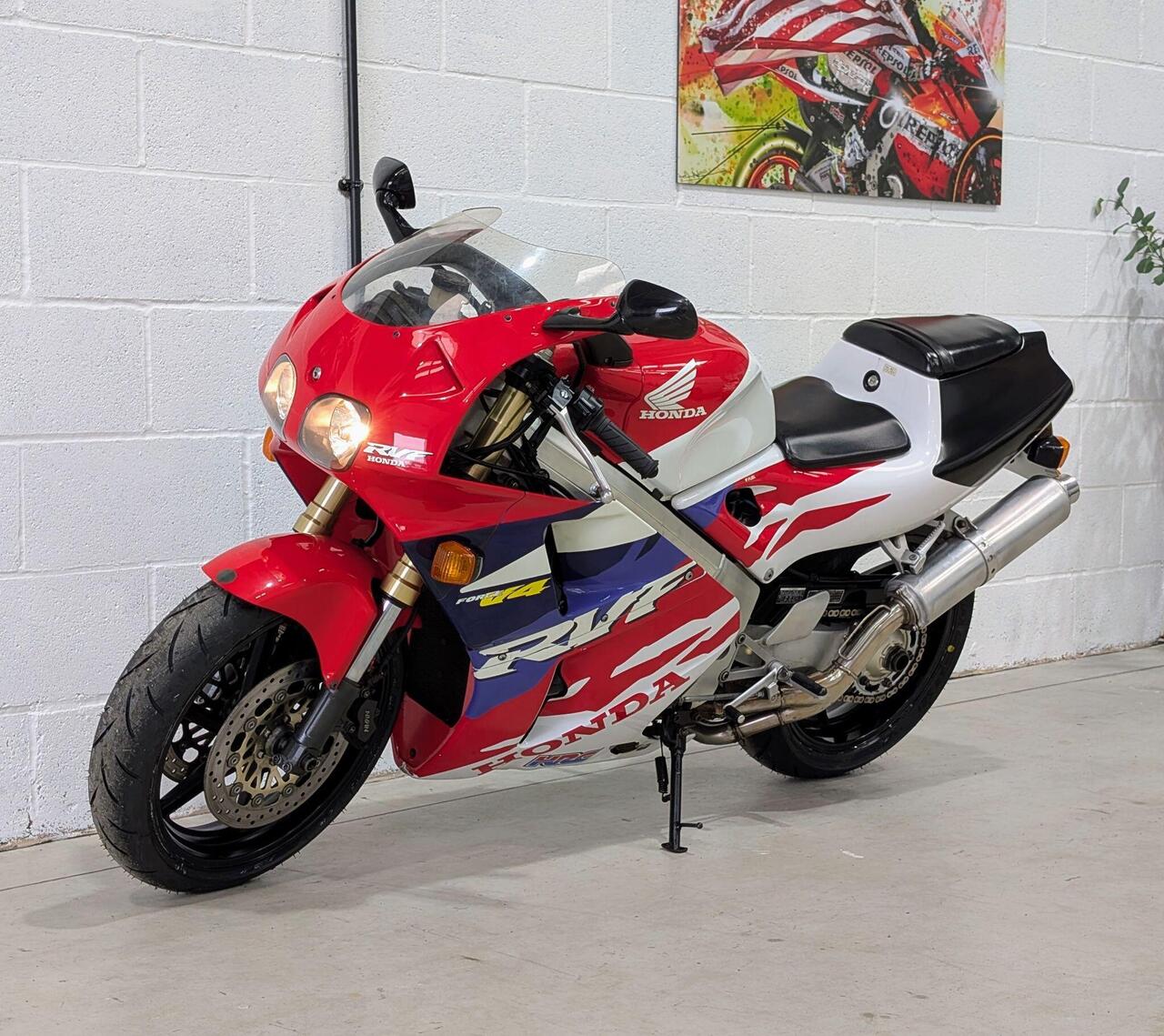 1995 Honda RVF400 - Photo 10