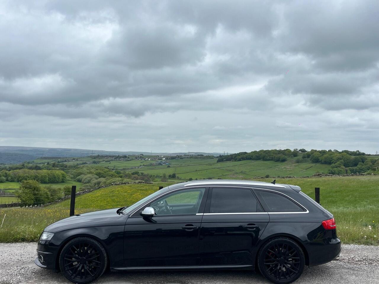 Audi S4 Avant 2010 photo 5