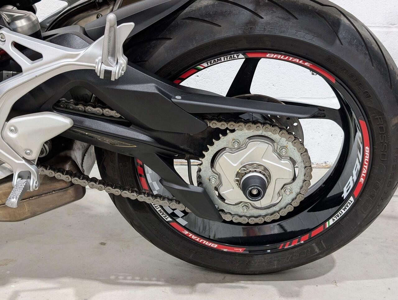 2016 MV Agusta Brutale 800 - Photo 25