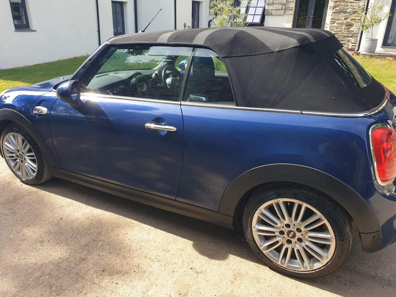 Mini Convertible 2016 photo 2