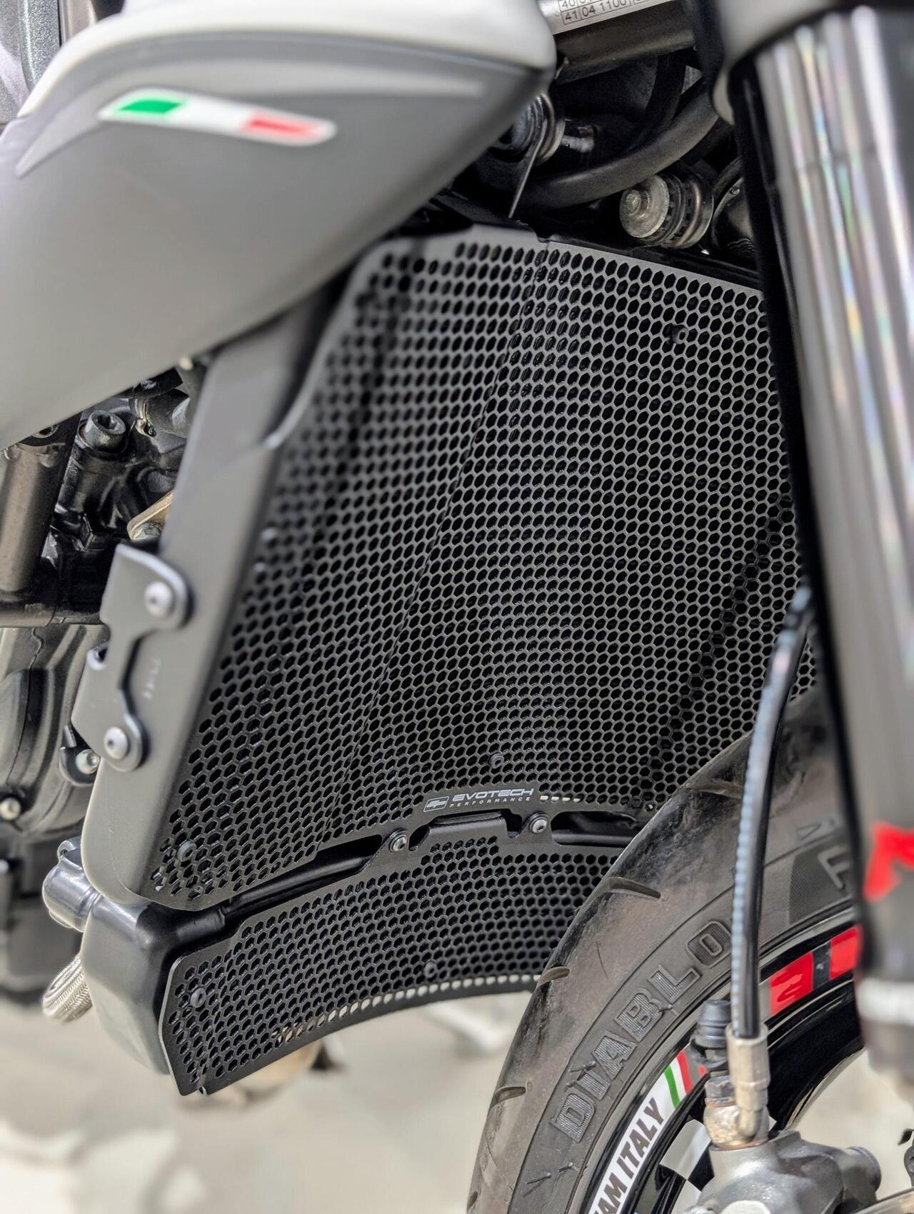2016 MV Agusta Brutale 800 - Photo 18