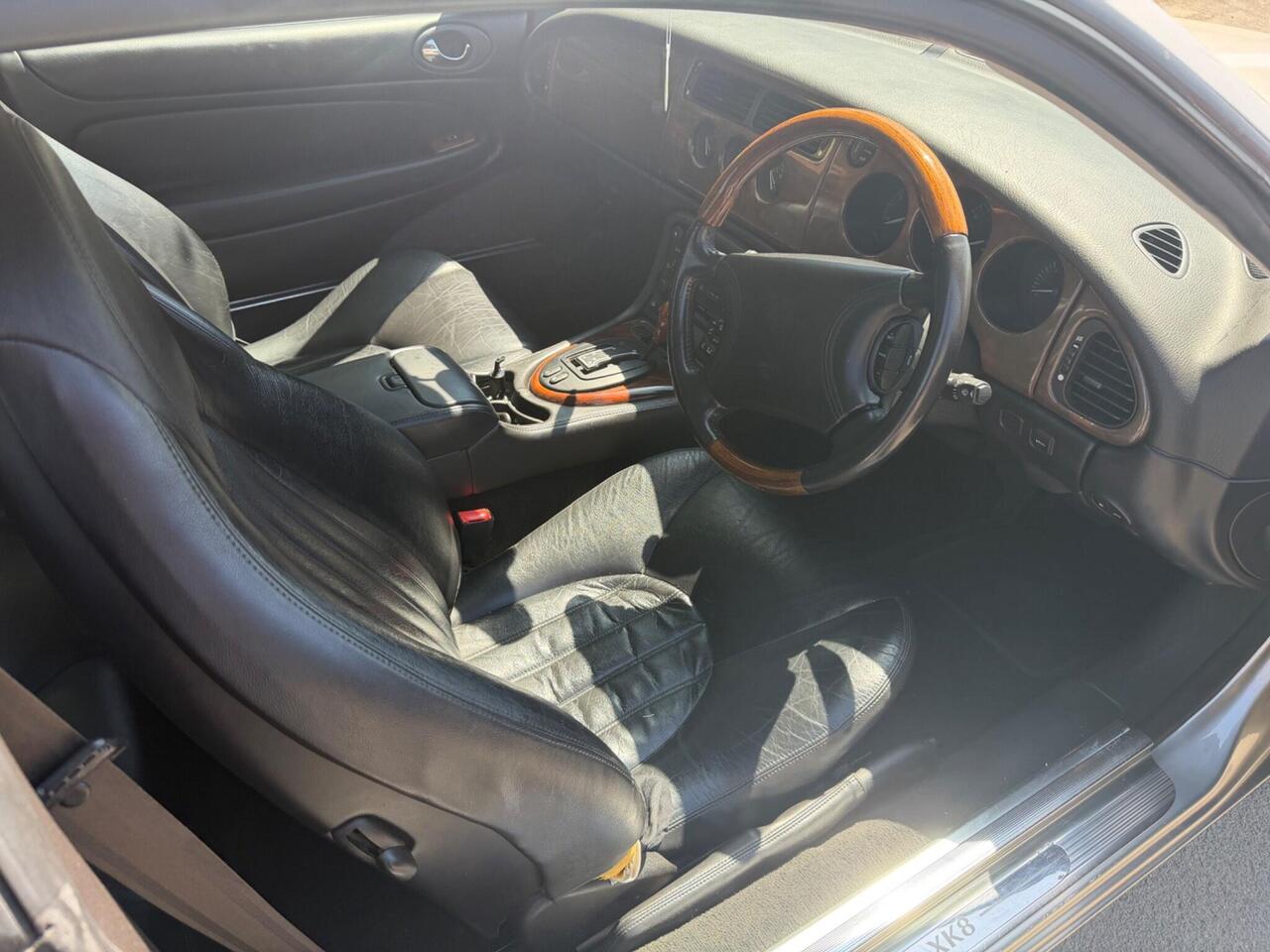 Jaguar Xk8 1998 photo 5