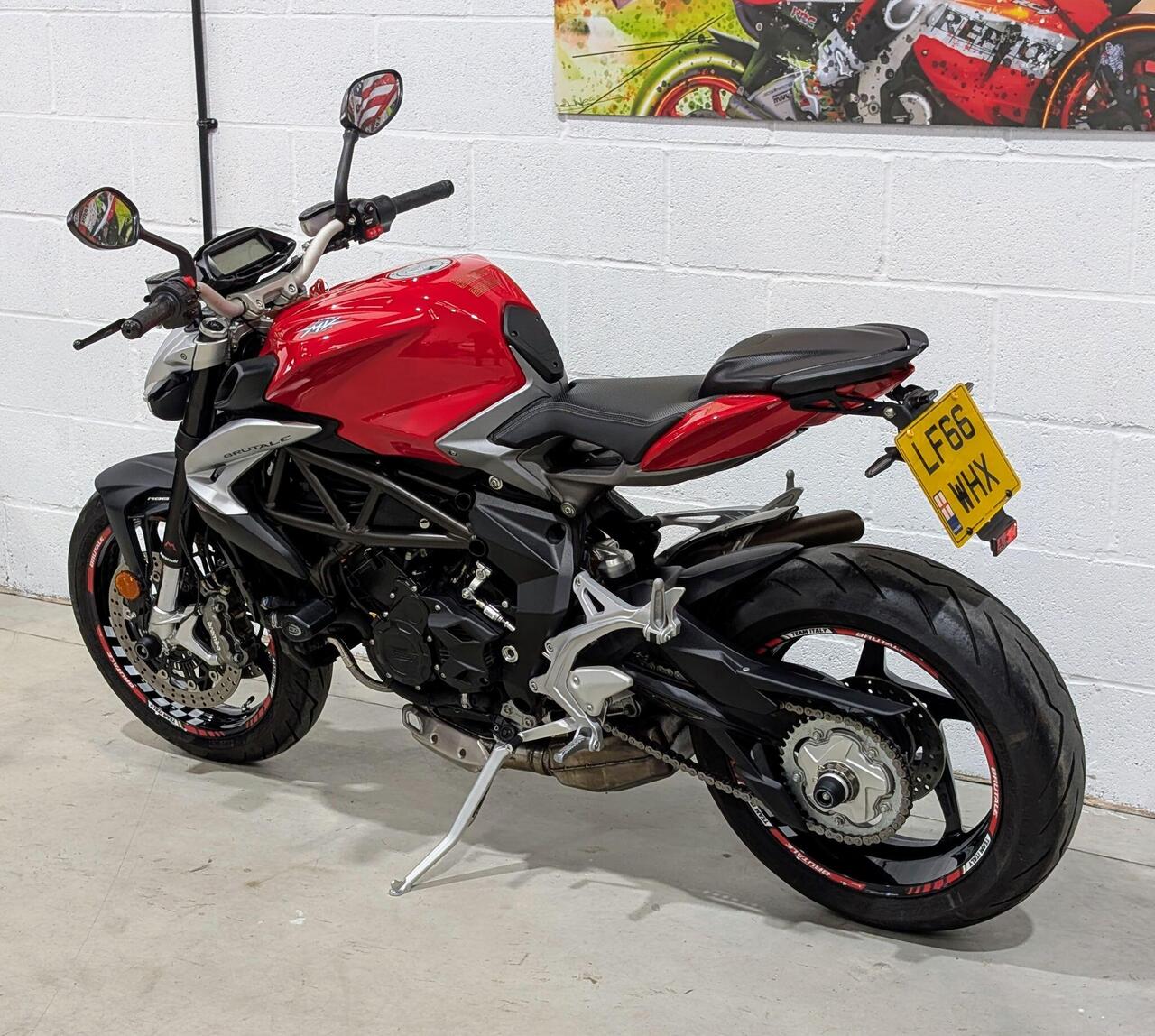 2016 MV Agusta Brutale 800 - Photo 21