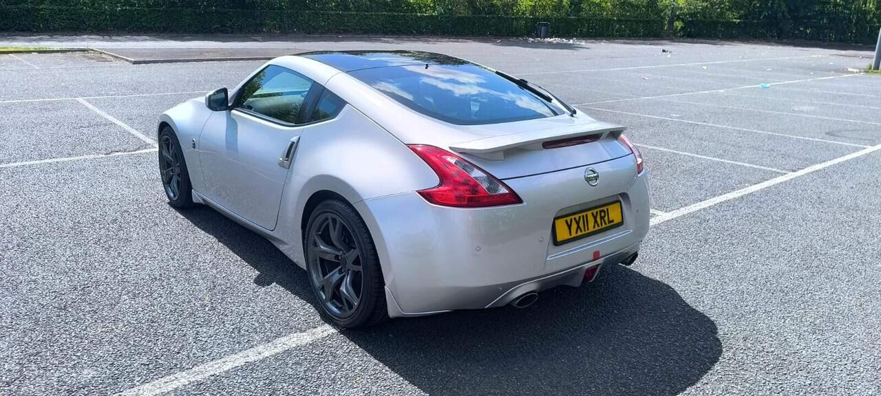 Nissan 370Z 2011 photo 3