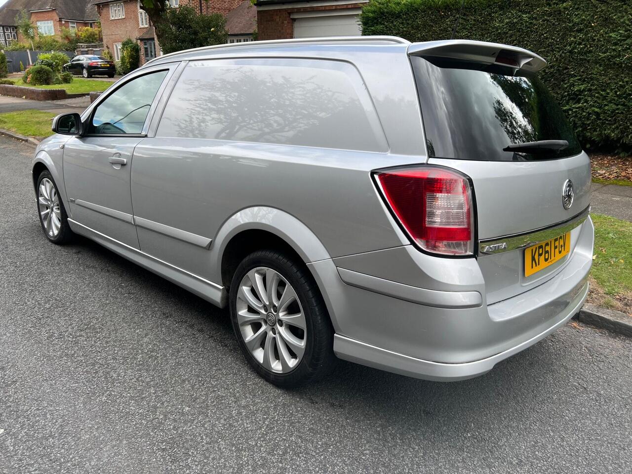Vauxhall Astra Van 2011 photo 5