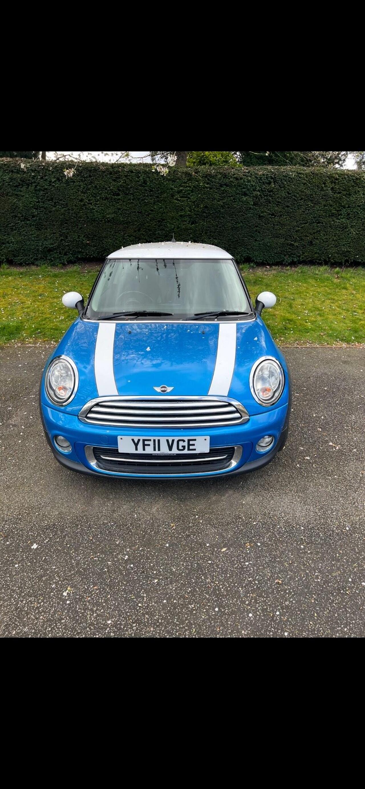 Mini Hatch 2011 photo 4