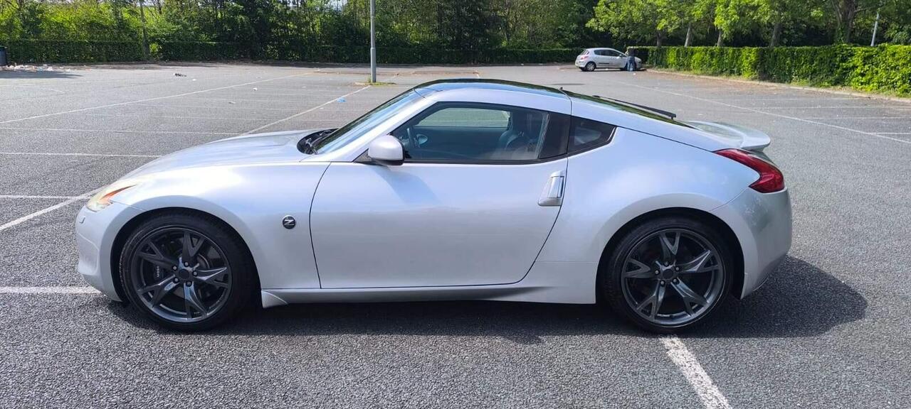 Nissan 370Z 2011 photo 5