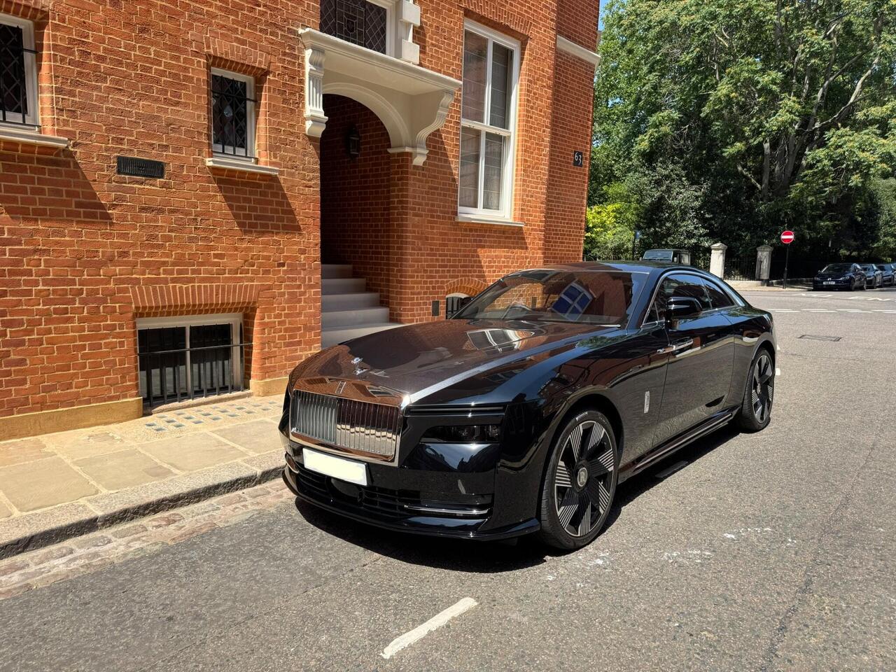 Rolls-Royce Spectre 2023 photo 3