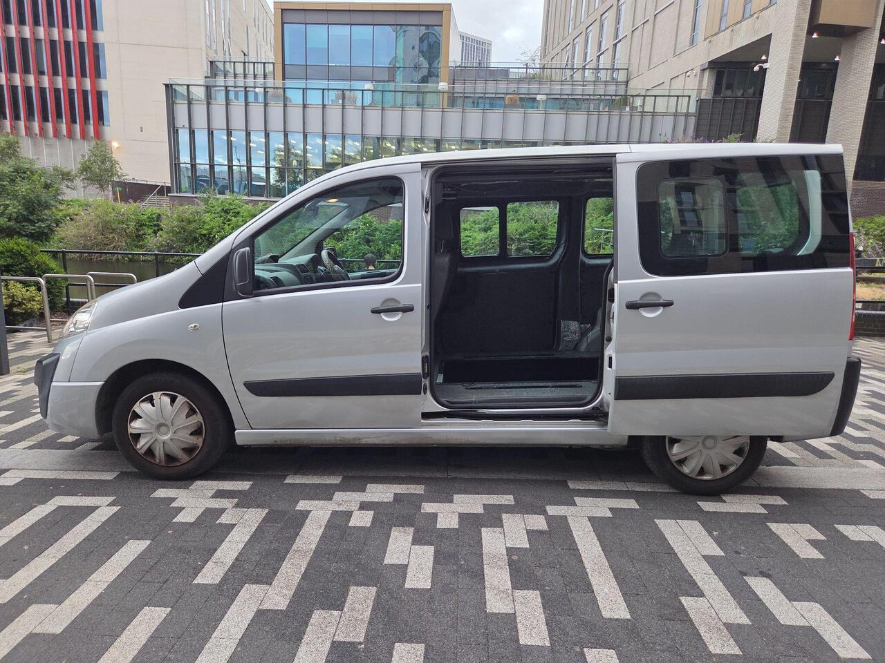 Peugeot Expert Tepee 2009 photo 2